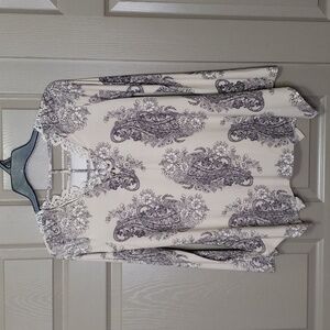 Daytrip floral lace long sleeve top size large